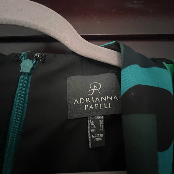 Adrianna Papell faux wrap style dress . - Picture 3 of 8